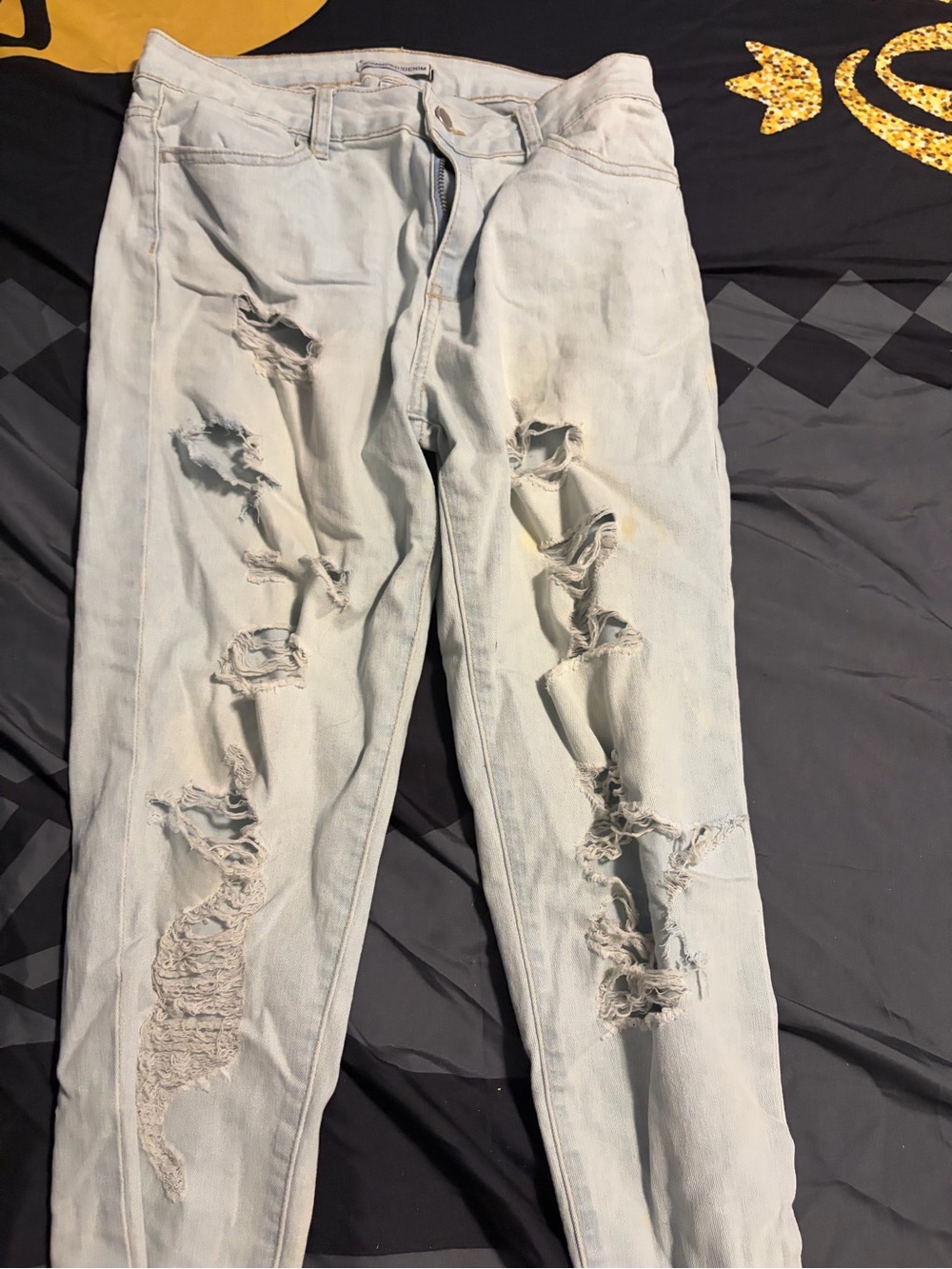 Light Blue Distressed Women’s Jeans